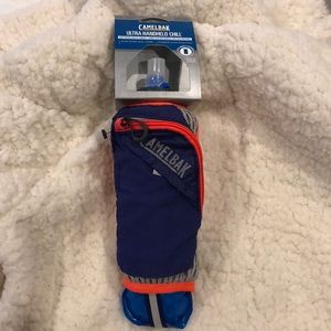 New-CamelBak Ultra Handheld Chill Quick Stow Flask